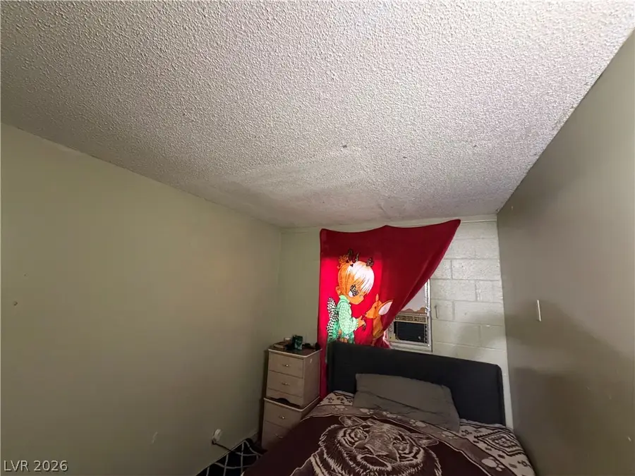 1913 Hart Avenue, North Las Vegas, NV 89032 - #2