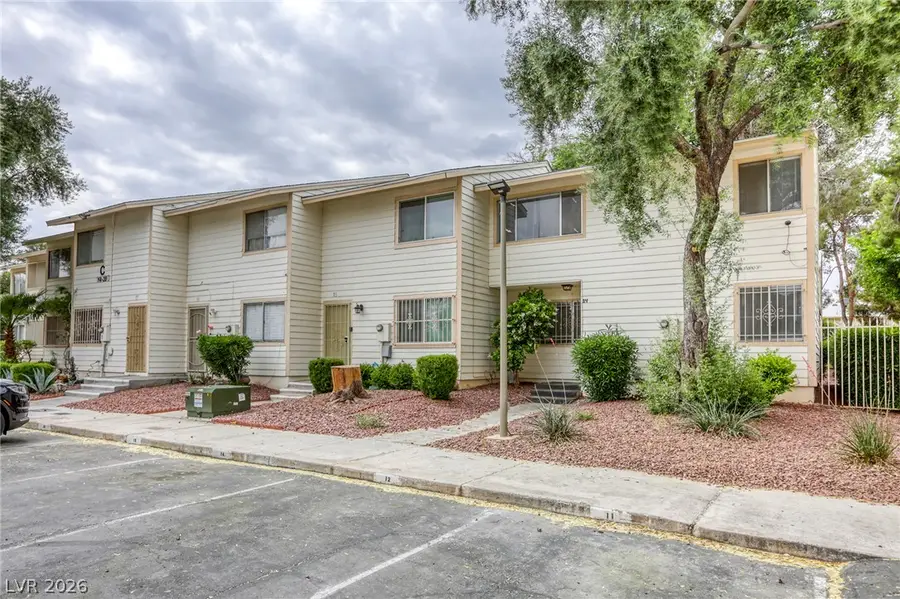 4770 Topaz Street #14, Las Vegas, NV 89121 - #2