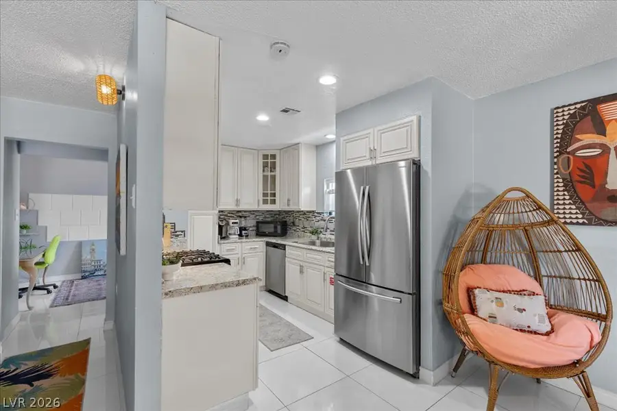 5333 Longridge Avenue, Las Vegas, NV 89146 - #3