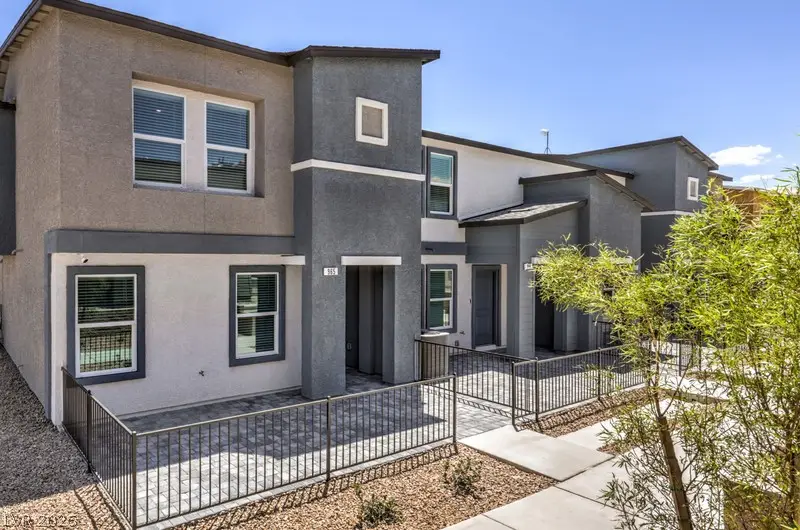 962 Desert Spruce Street, Las Vegas, NV 89107 - #2