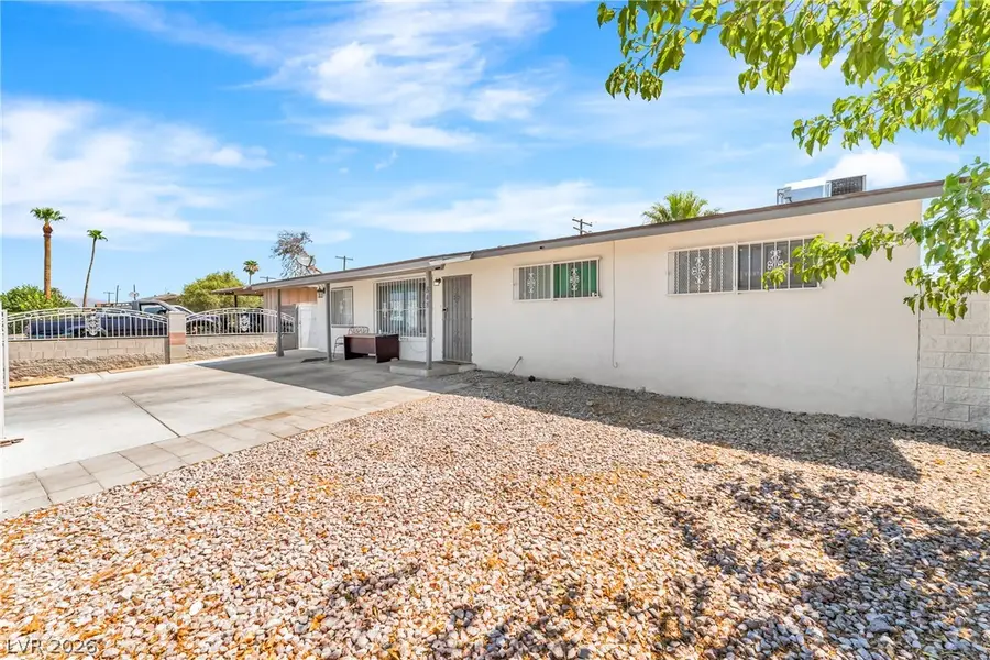 848 N 18th Street, Las Vegas, NV 89101 - #3