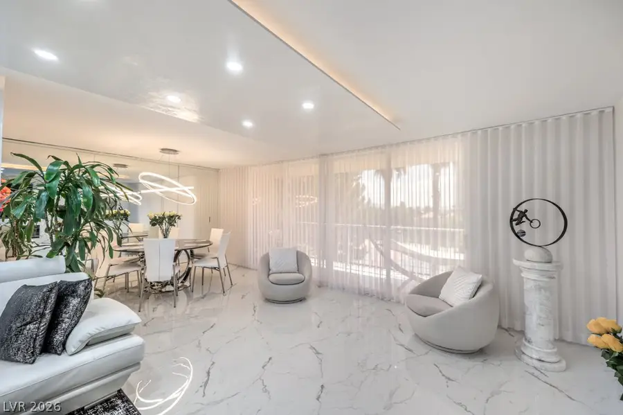 205 E Harmon Avenue #507, Las Vegas, NV 89169 - #3