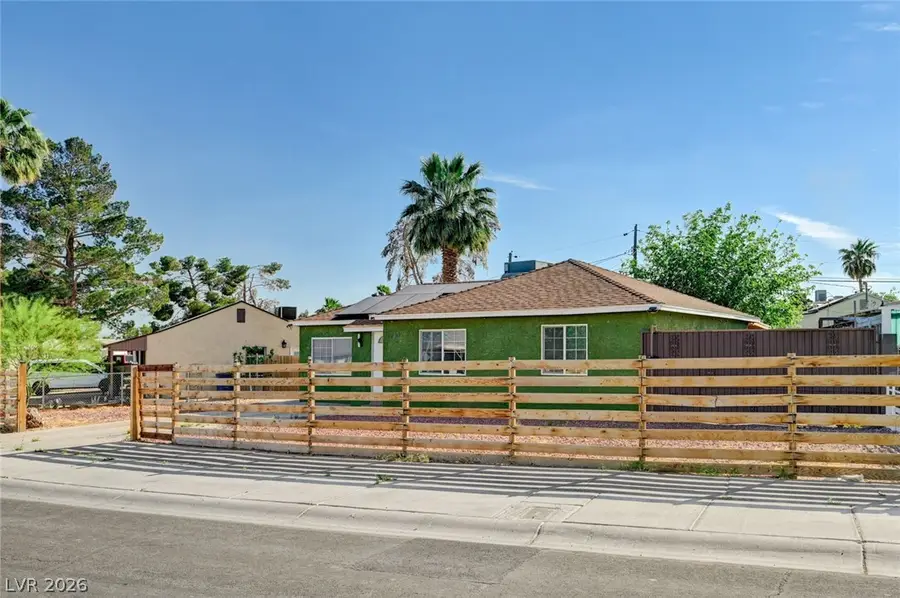 1720 E Carson Avenue, Las Vegas, NV 89101 - #2