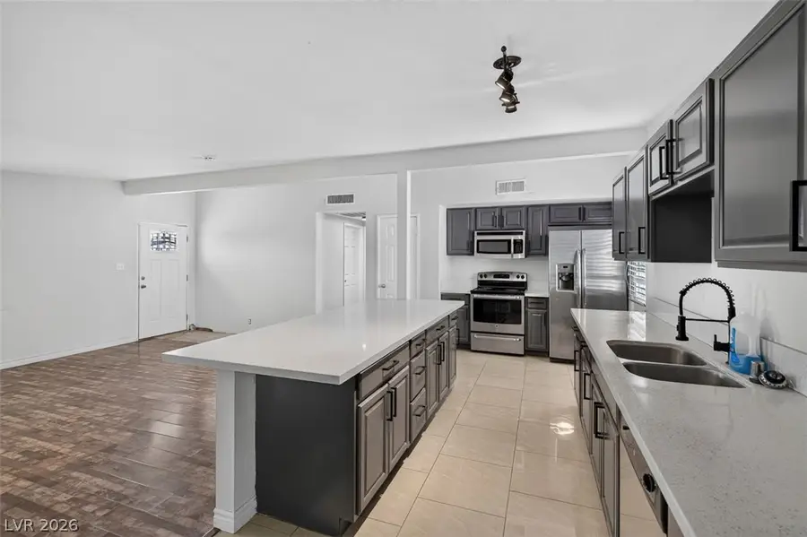 2837 La Canada Street, Las Vegas, NV 89169 - #3