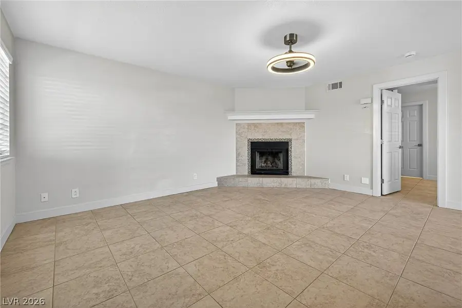 5330 Rod Court #102, Las Vegas, NV 89122 - #2