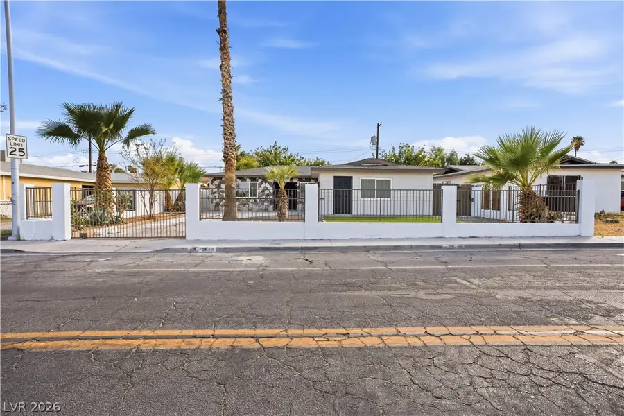 3629 Florrie Avenue, Las Vegas, NV 89121 - #2