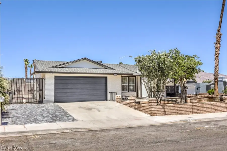 4370 Lariat Drive, Las Vegas, NV 89121 - #2