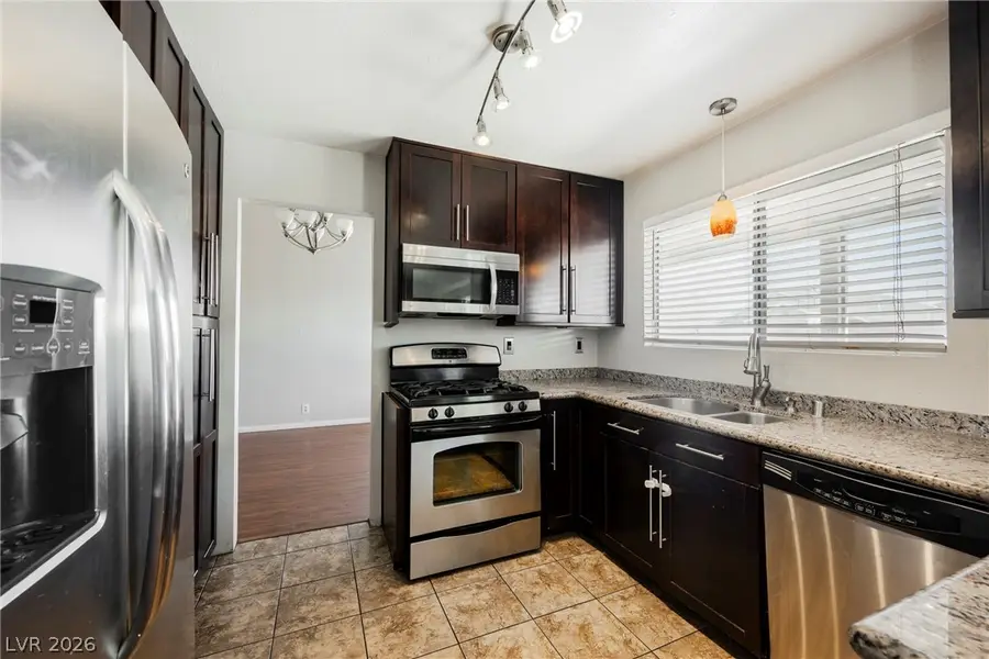 7401 Coffeyville Avenue, Las Vegas, NV 89147 - #3