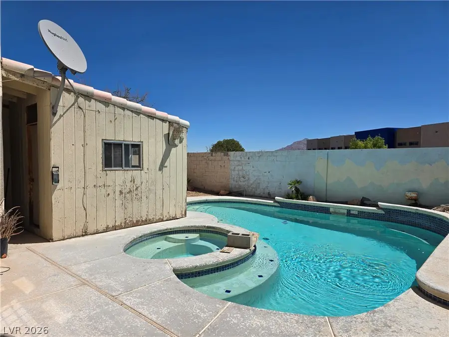 2042 Shannon Christine Drive, Las Vegas, NV 89104 - #2