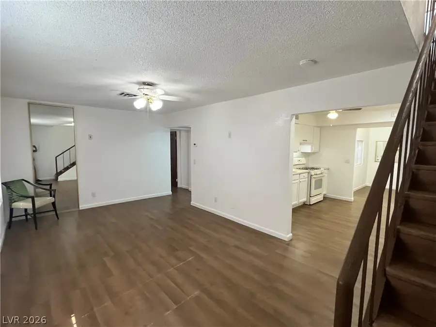3974 Palos Verdes Street, Las Vegas, NV 89119 - #2