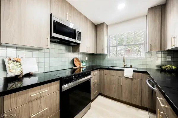 608 Tam O Shanter, Las Vegas, NV 89109