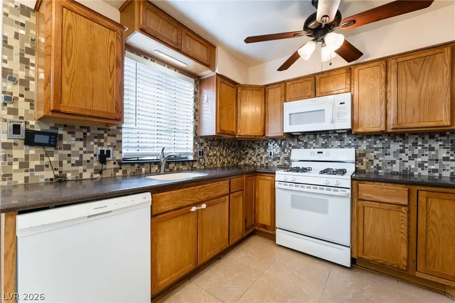 7084 Burcot Avenue #J21, Las Vegas, NV 89156 - #3