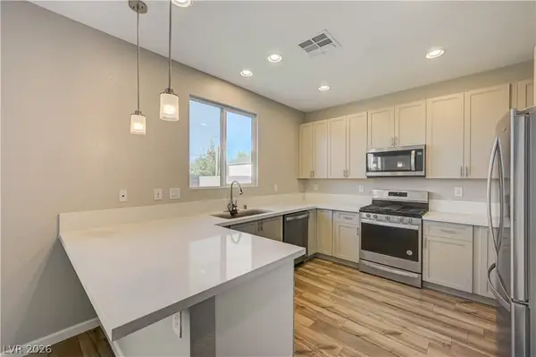 1014 Solemn Cactus Avenue, North Las Vegas, NV 89031