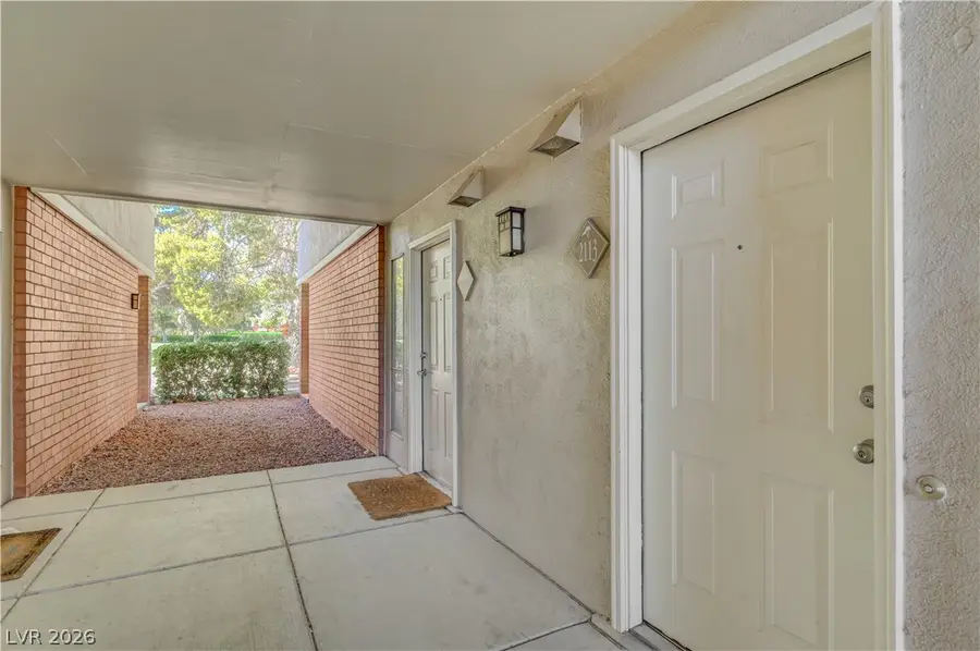 650 Oakmont Avenue #2113, Las Vegas, NV 89109 - #2