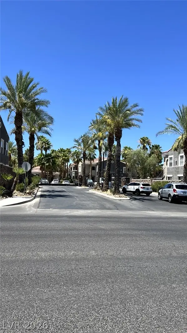 10245 S Maryland Parkway #133, Las Vegas, NV 89183