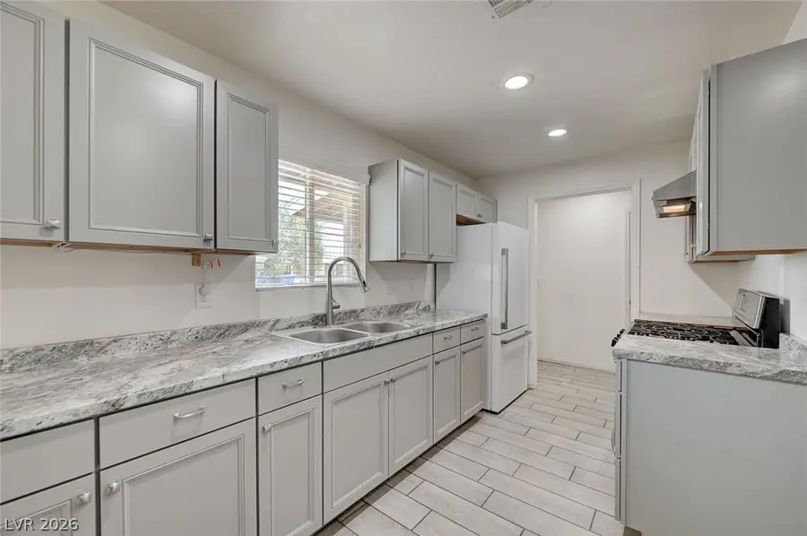 2300 Dune Drive, Las Vegas, NV 89106 - #3
