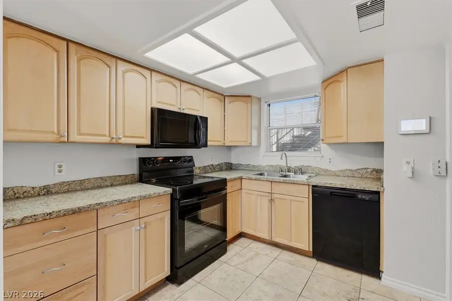 3823 S Maryland Parkway #P1, Las Vegas, NV 89119 - #2