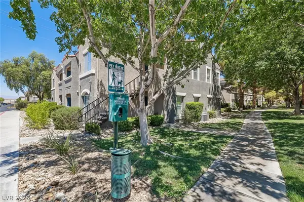 10245 S Maryland Parkway #1210, Las Vegas, NV 89183