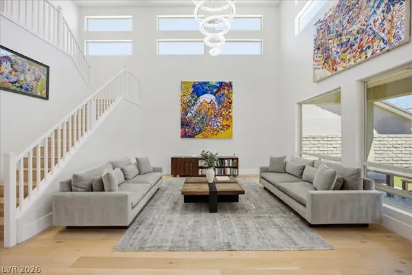 2720 Natural Rock Drive, Las Vegas, NV 89138