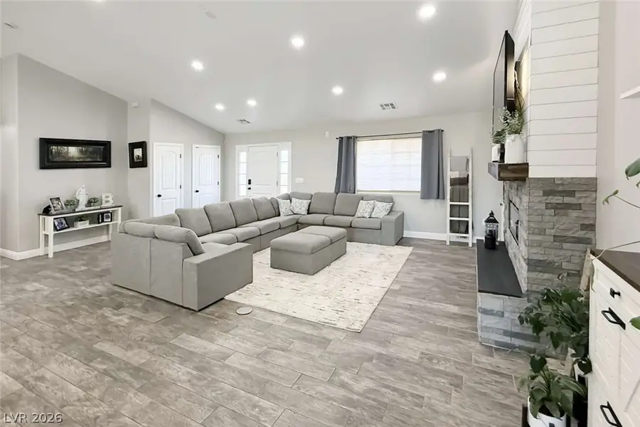 201 W Lupin Street, Pahrump, NV 89048 - #3