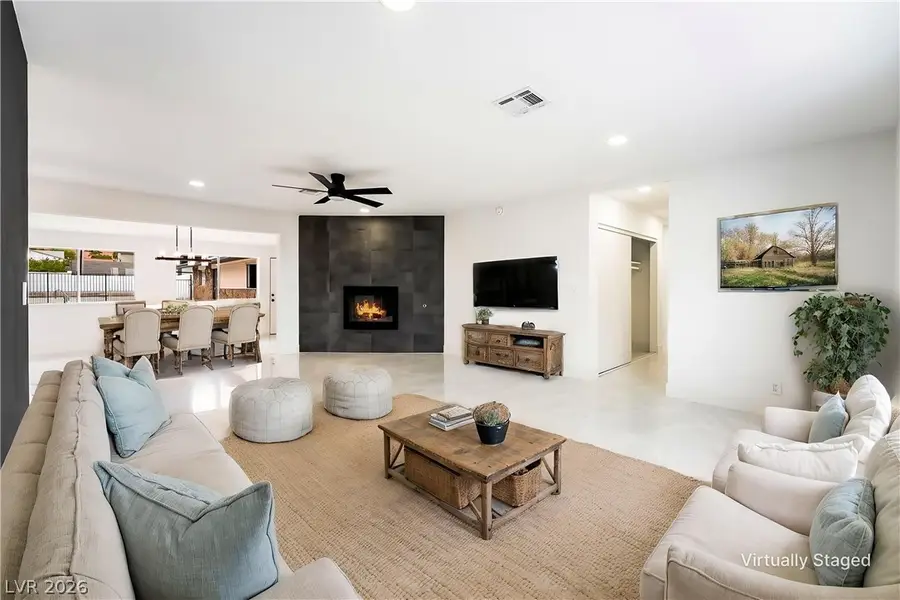 706 N Hollywood Boulevard, Las Vegas, NV 89110 - #3