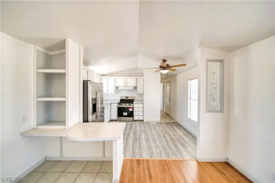 6920 Oakridge Avenue, Pahrump, NV 89048 - #3