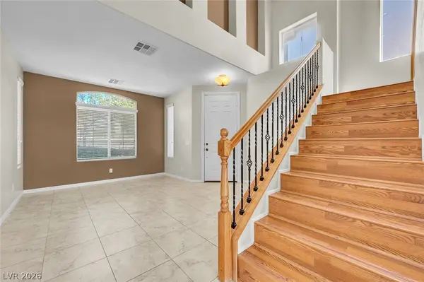 977 Sparkling Light Street, Henderson, NV 89052