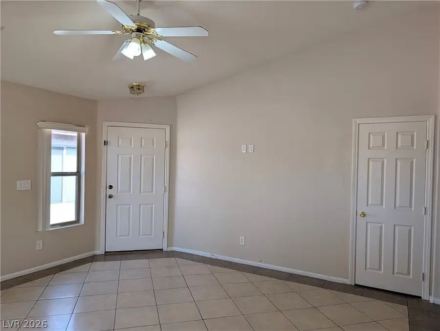 6495 Duck Hill Springs Drive, Las Vegas, NV 89122 - #2