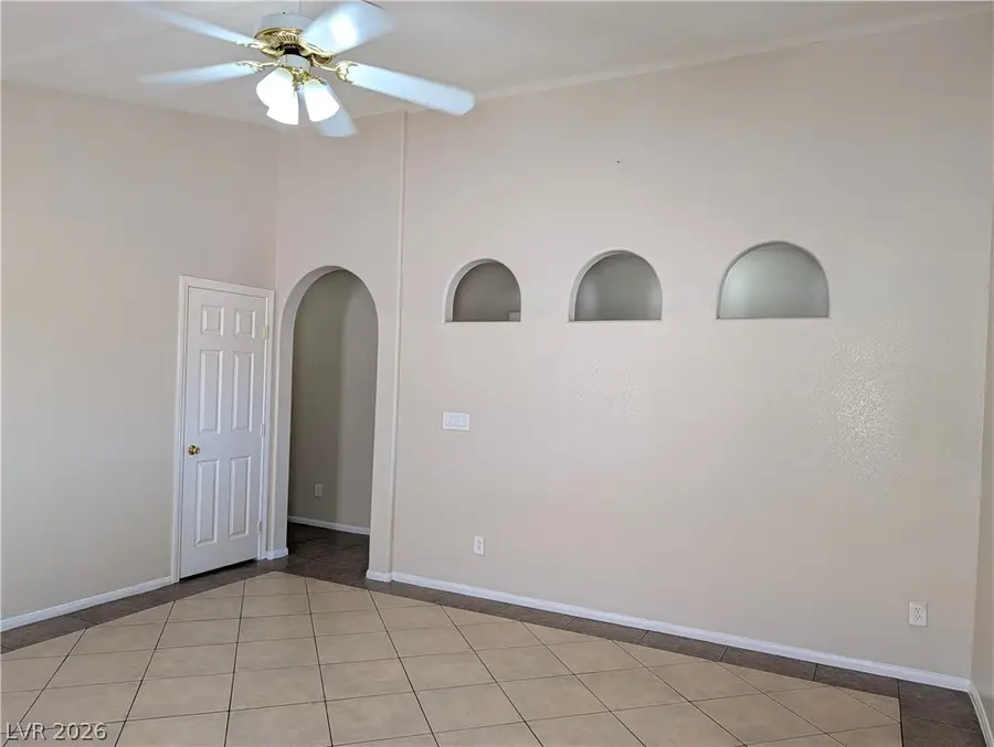 6495 Duck Hill Springs Drive, Las Vegas, NV 89122 - #3