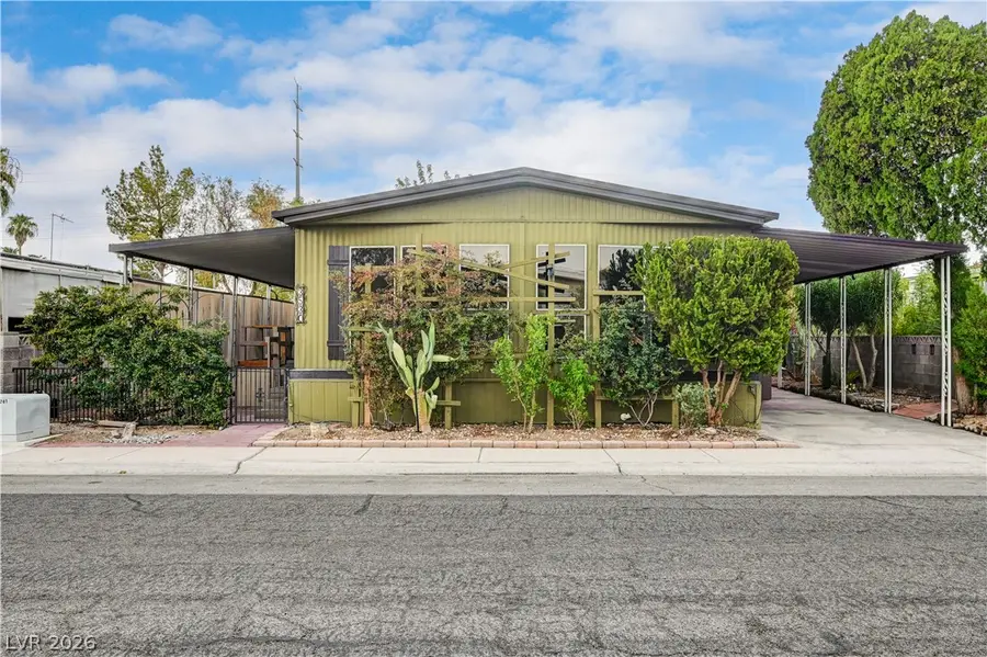 3530 Katmai Drive, Las Vegas, NV 89122 - #3