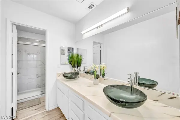 2725 S Nellis Boulevard #2103, Las Vegas, NV 89121