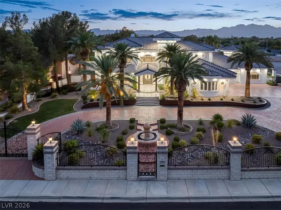 2021 S Valadez Street, Las Vegas, NV 89117 - #3