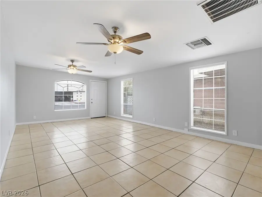 5132 Hallet Drive, Las Vegas, NV 89122 - #3