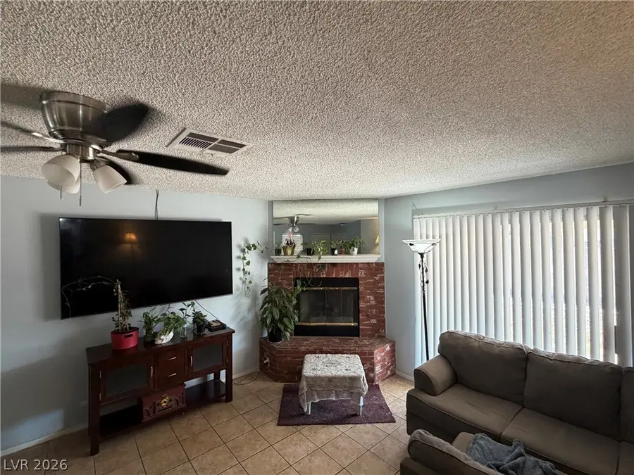 4021 Dale Evans Drive, Las Vegas, NV 89108 - #3