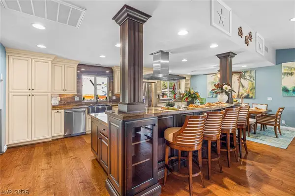 8712 Bolzano Court, Las Vegas, NV 89117