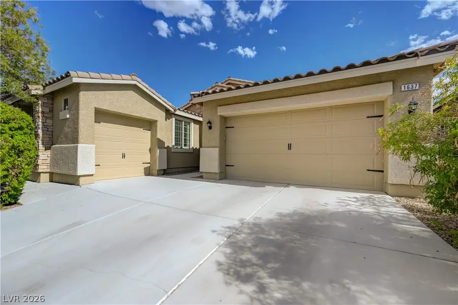 1637 Blue Cliffs Avenue, Henderson, NV 89014 - #3
