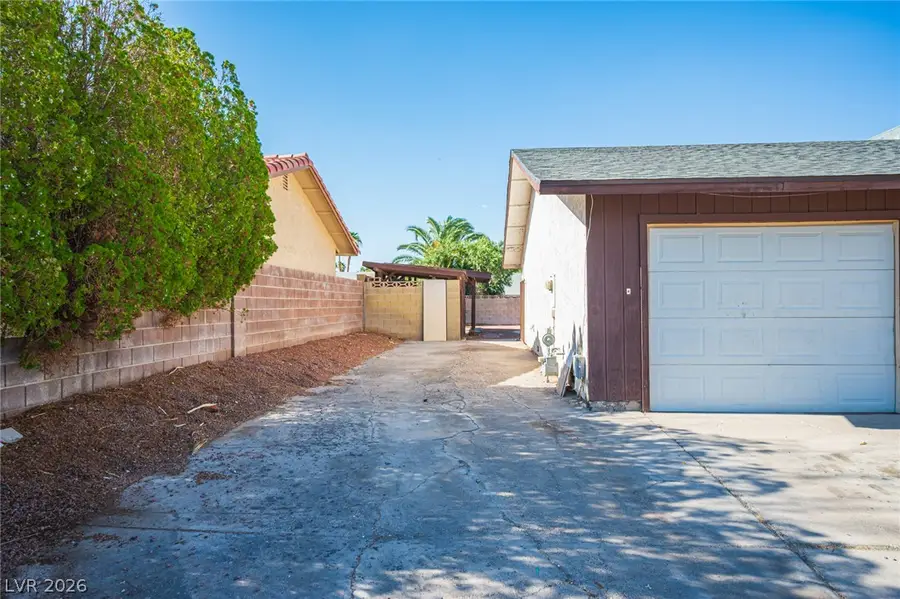 5142 Tahnee Drive, Las Vegas, NV 89122 - #3