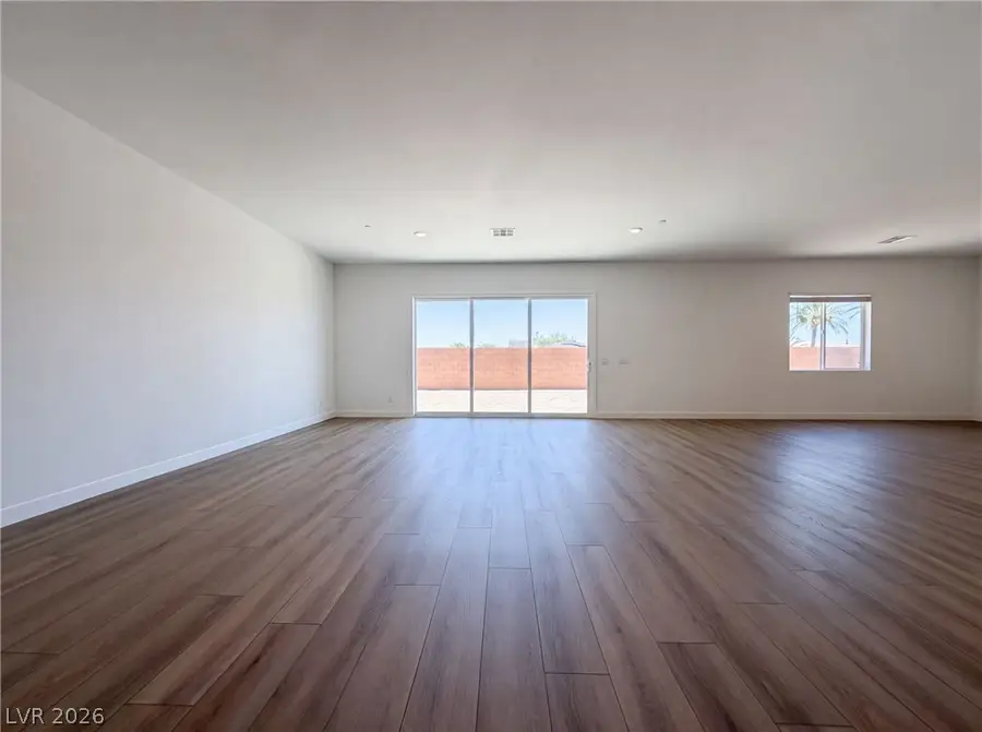 8220 Gusty Brook Street, Las Vegas, NV 89113 - #3