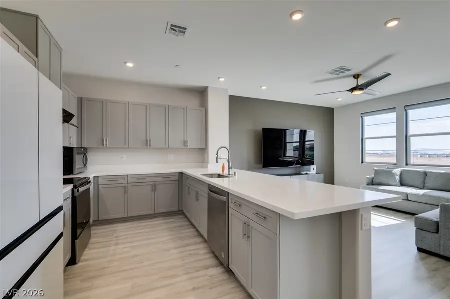 5618 Beguiling Falls Street, Las Vegas, NV 89148 - #2