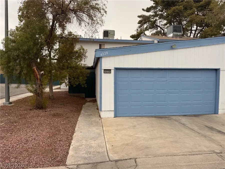 4228 Kona Coast Way, Las Vegas, NV 89121 - #2