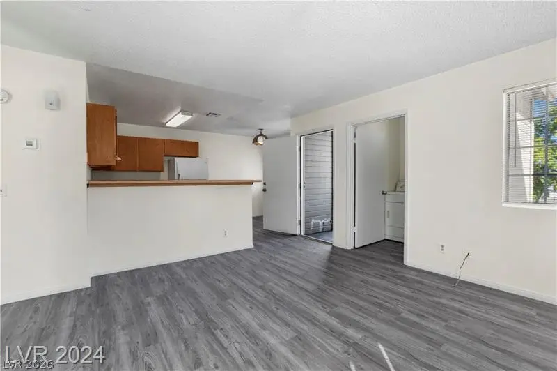 2707 Aarondavid Drive, Las Vegas, NV 89121 - #3