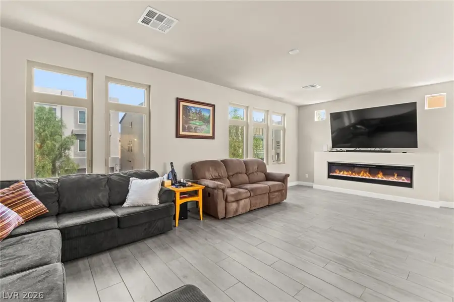 8145 Caldera Creek Street, Las Vegas, NV 89113 - #3