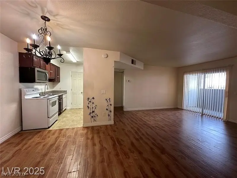 2606 S Durango Drive #172, Las Vegas, NV 89117 - #3