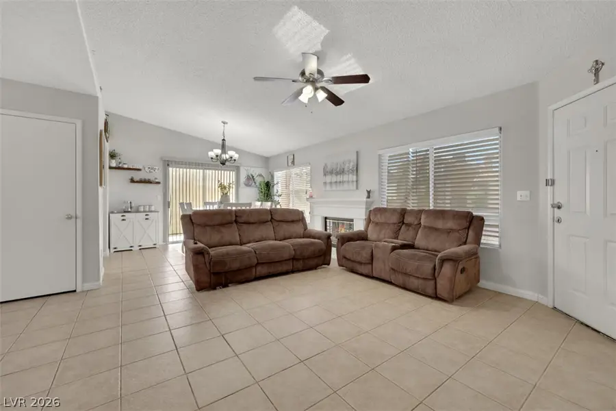 2127 Alisa Maria Way, Las Vegas, NV 89104 - #3