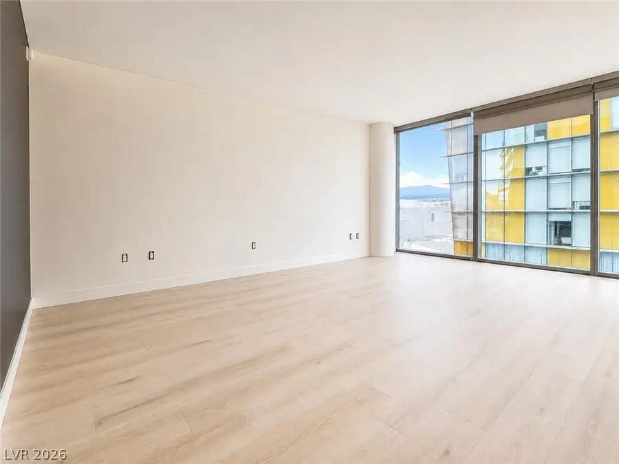 3722 Las Vegas Boulevard #1110, Las Vegas, NV 89158 - #3