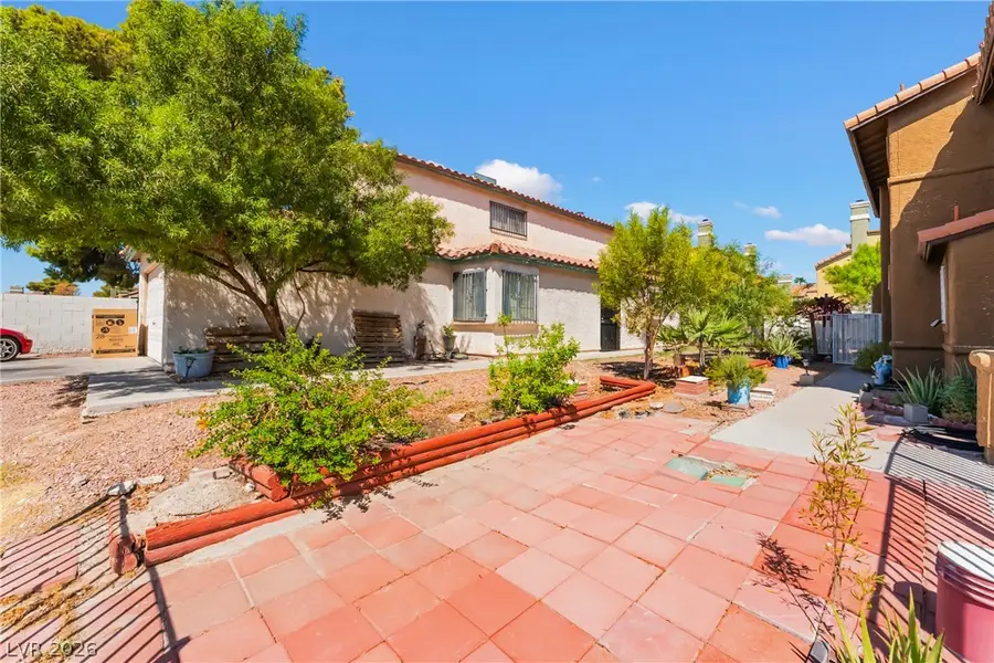 5336 Hollow Brook Avenue, Las Vegas, NV 89142 - #2