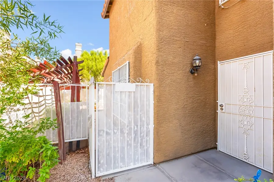 5336 Hollow Brook Avenue, Las Vegas, NV 89142 - #3