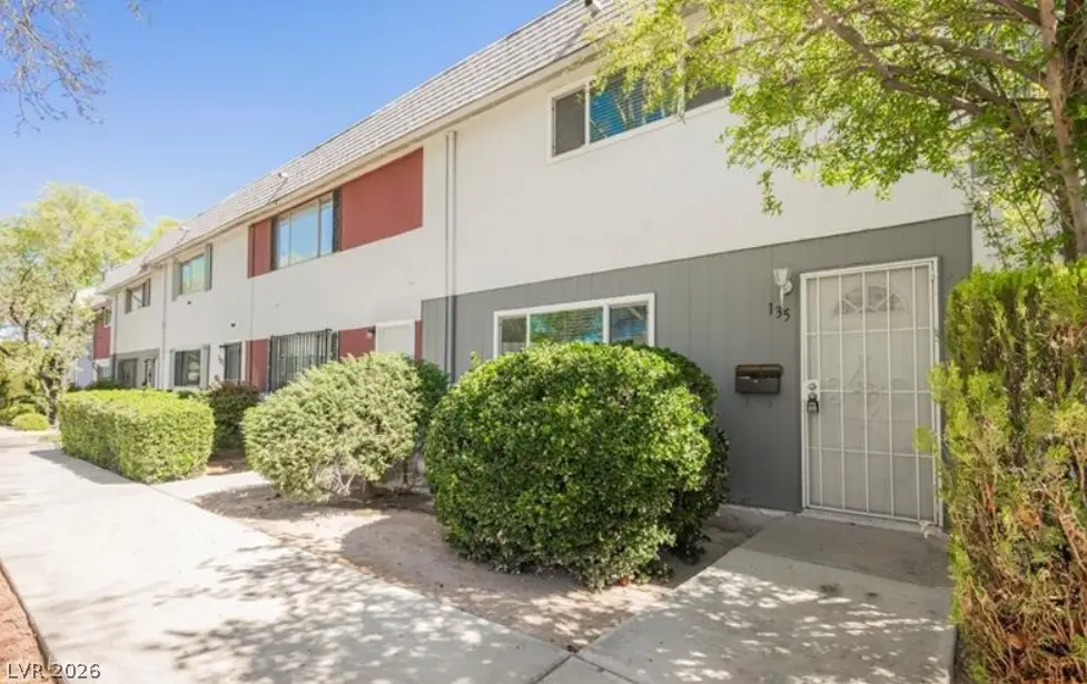 135 Greenbriar Townhouse Way, Las Vegas, NV 89121 - #1