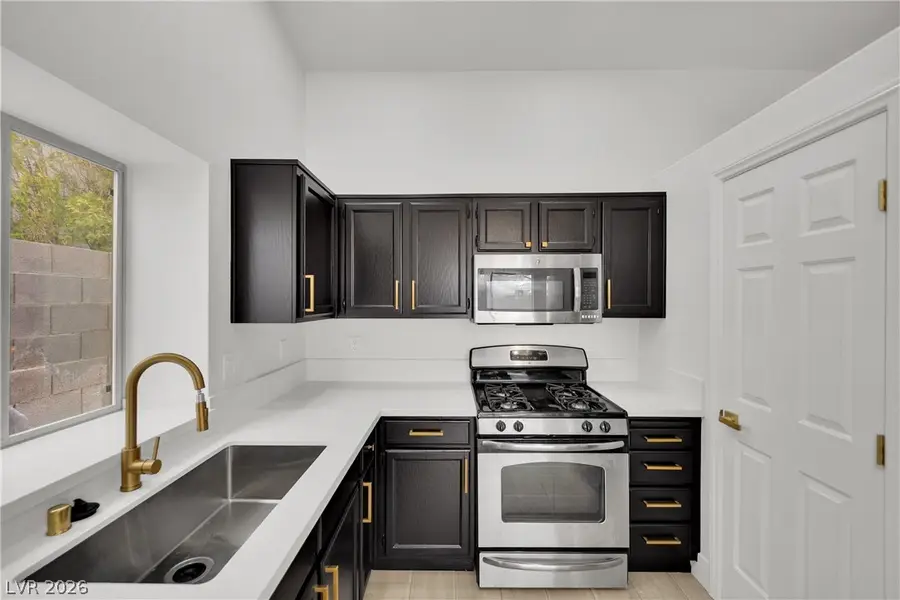 908 Sunnyfield Way, Henderson, NV 89015 - #3