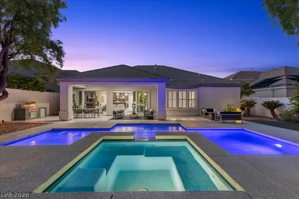 9425 Garnet Crown Avenue, Las Vegas, NV 89145